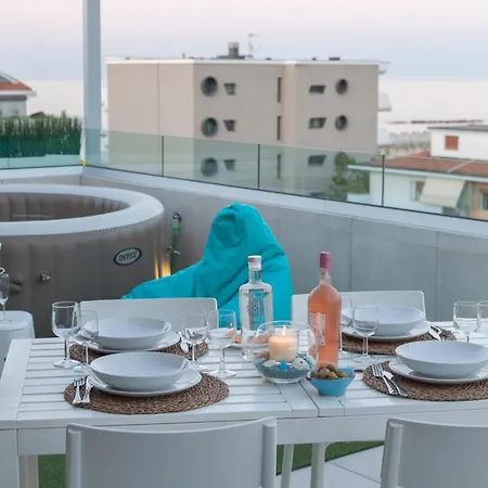 La Terrazza Jfk- Vista Mare 5 Min Dal Centro Apartmán *